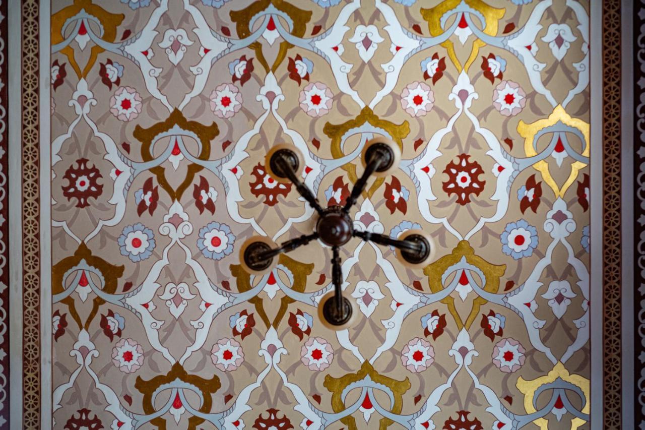 Cheers Vintage Hostel Estambul Exterior foto Ceiling of the mosque